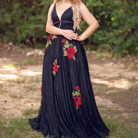 Sherri Hill dress - Picture 3 of 3